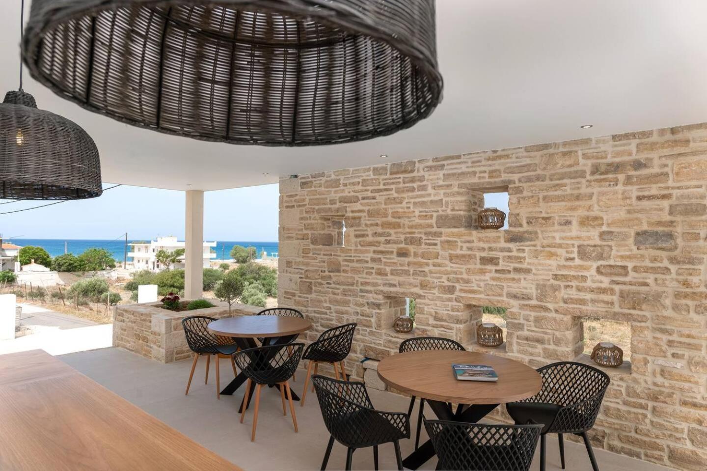 Ammokrinos Luxury Homes,150M From The Beach 칼라마키 외부 사진