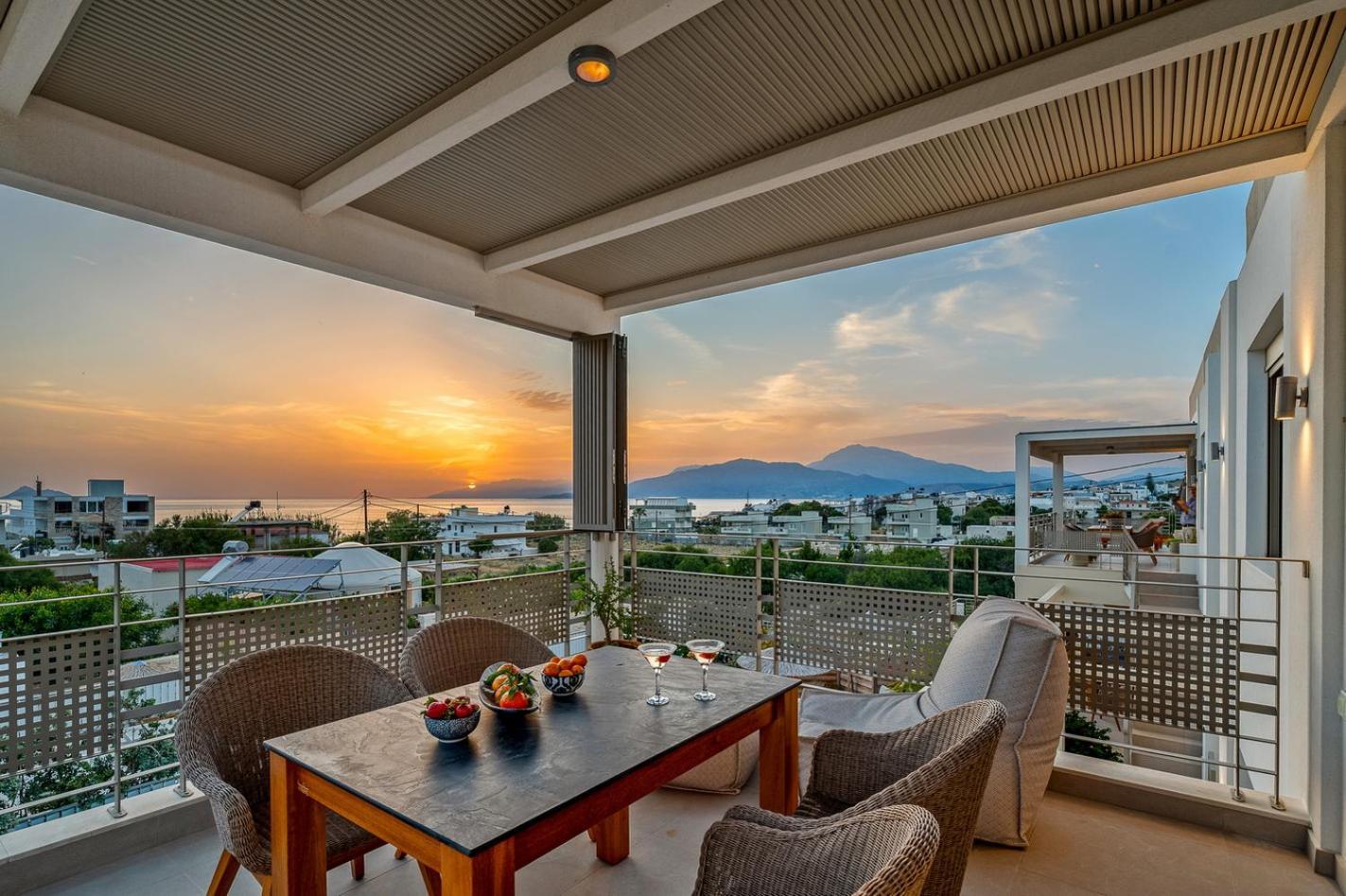 Ammokrinos Luxury Homes,150M From The Beach 칼라마키 외부 사진