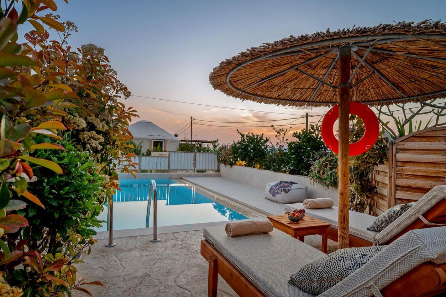 Ammokrinos Luxury Homes,150M From The Beach 칼라마키 외부 사진
