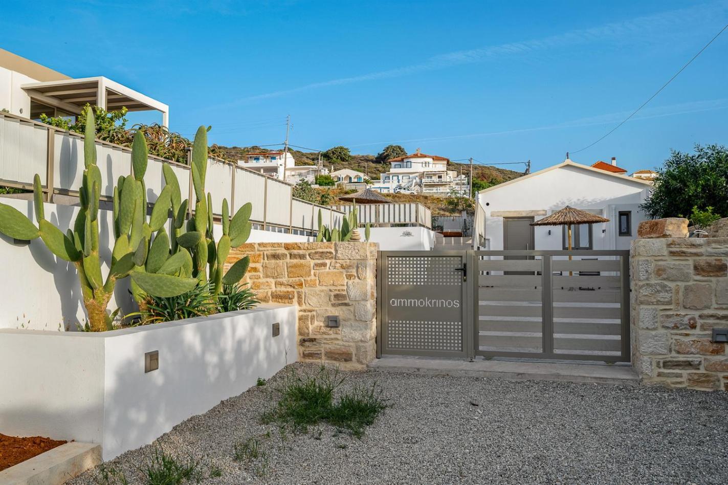 Ammokrinos Luxury Homes,150M From The Beach 칼라마키 외부 사진